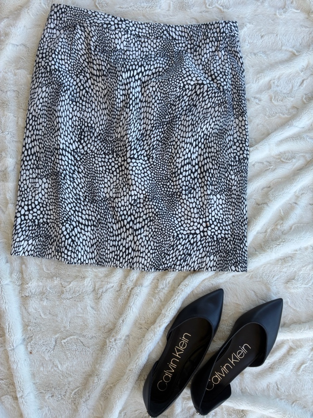 Halogen Black and White Pencil Skirt-10